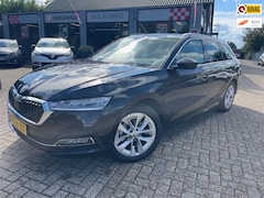 Skoda Octavia Combi - 1.0 TSI 110pk Business Edition Plus *17" LM-velg + navi + keyless