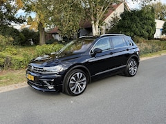 Volkswagen Tiguan - 2.0 TSI 4Motion 220PK DSG R-Line•Pano•Trekhaak