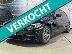 BMW 5-serie - 530e iPerformance individual | M-Sport | Massage | Camera | H&K