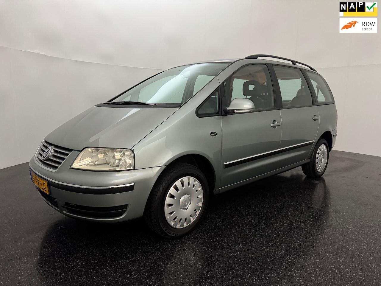 Volkswagen Sharan - 1.8 Turbo Comfortline 7p Trekhaak - AutoWereld.nl