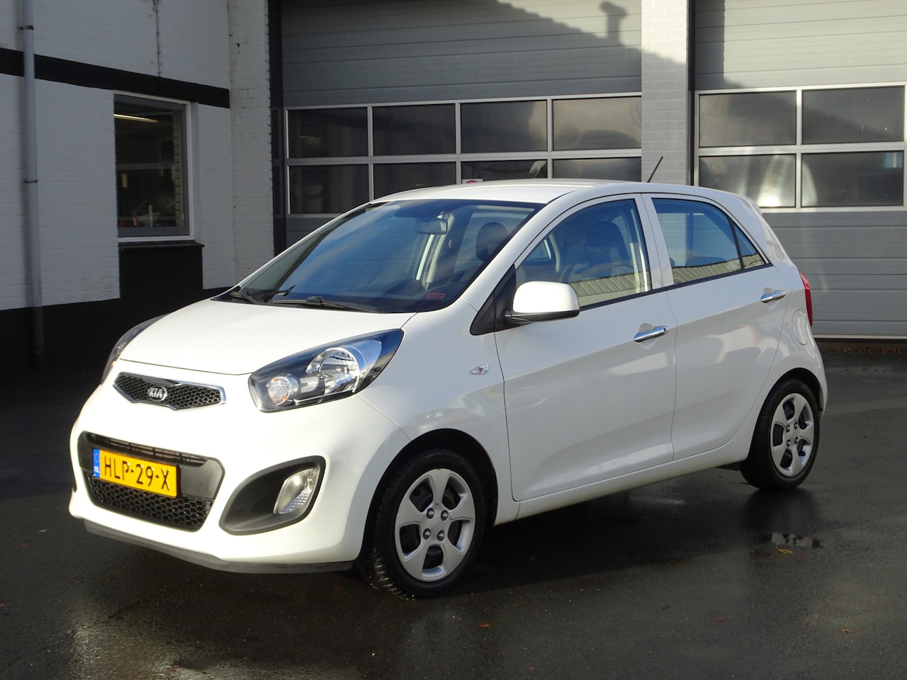 Kia Picanto - 1.0 CVVT Comfort Pack Airco, elektrische ramen voor en achter, elektrische spiegels, stoel - AutoWereld.nl