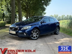 Volvo V40 Cross Country - 1.5 T3 Ocean Race Xenon Leder Navi Cruise Climate Stoelverwarming
