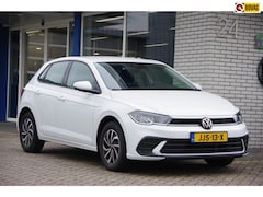 Volkswagen Polo - 1.0 TSI Life Business Cruise Carplay Navigatie