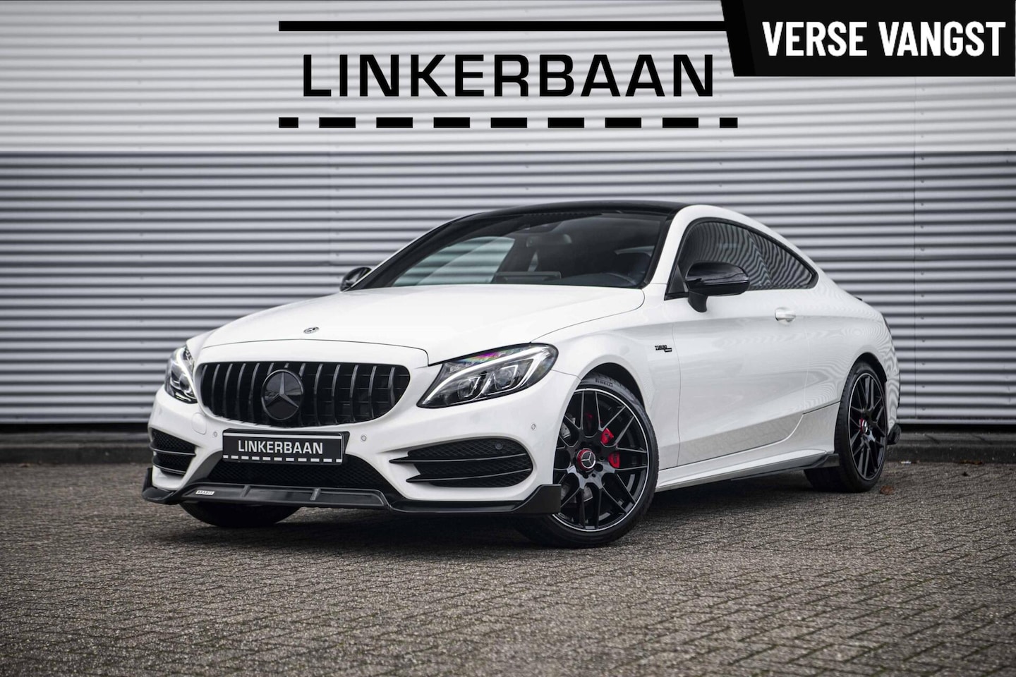 Mercedes-Benz C-klasse Coupé - 180 | Uniek | AMG | Panodak | Camera | Night | Sfeer | 19 inch | - AutoWereld.nl