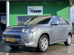 Mitsubishi Outlander - 2.0 PHEV Instyle+ | PanoramaDak | Camera | Navigatie |