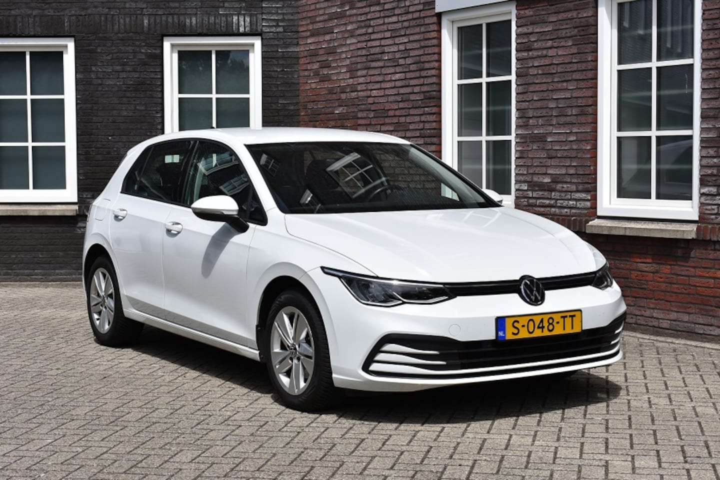 Volkswagen Golf - 1.0 TSI Life Business - Apple Carplay - Stoelverwarming - AutoWereld.nl