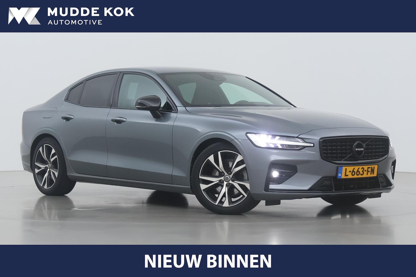Volvo S60 - B4 R-Design | ACC | Harman/Kardon | BLIS | Camera | Stoel+Stuurverwarming - AutoWereld.nl