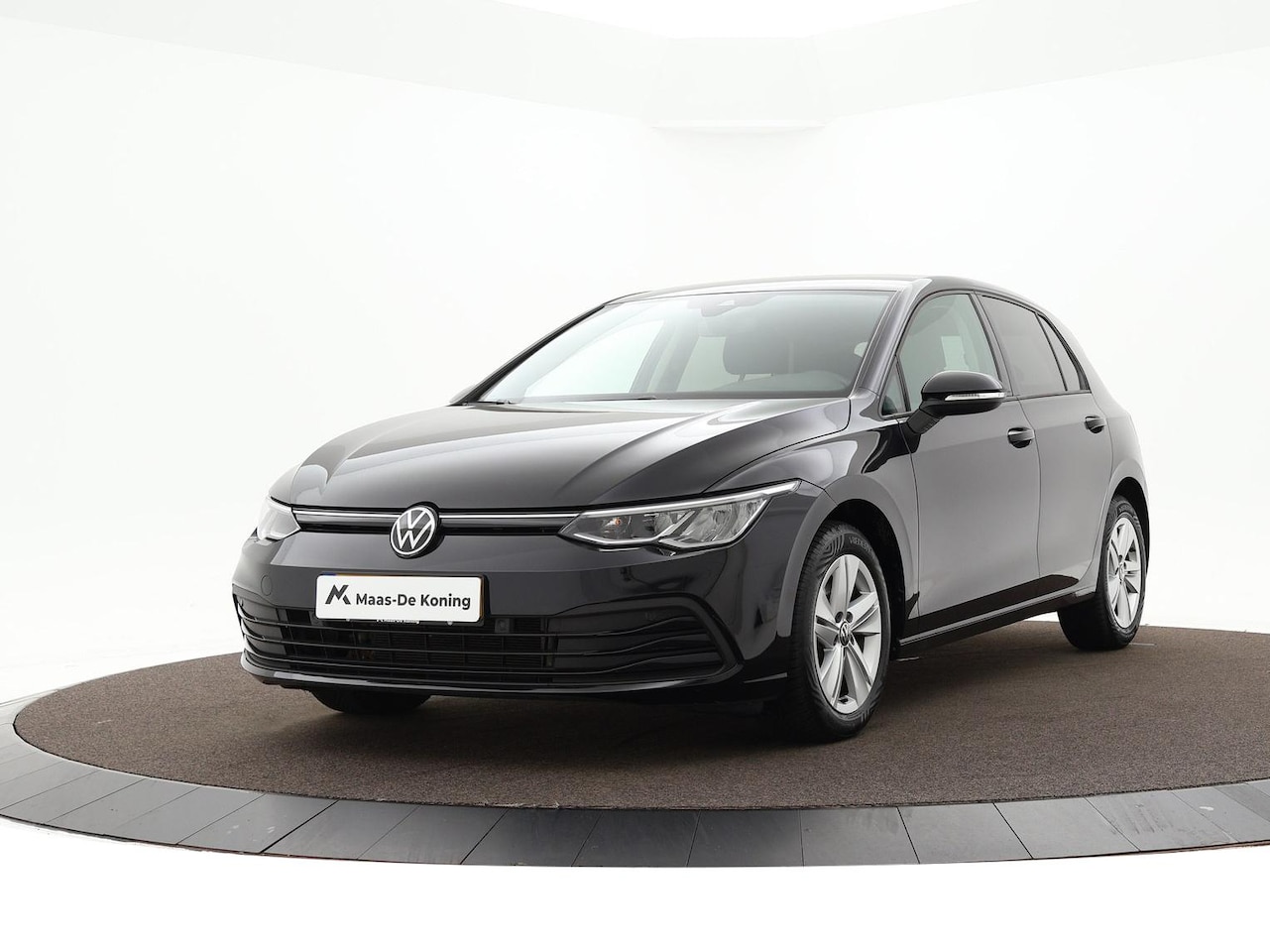 Volkswagen Golf - 1.0 Tsi 110pk Life · Apple/Android Car Play · Navi · P-Sensoren · ACC · Sfeerverlichting · - AutoWereld.nl
