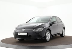 Volkswagen Golf - 1.0 Tsi 110pk Life · Apple/Android Car Play · Navi · P-Sensoren · ACC · Sfeerverlichting ·