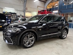 Volkswagen Tiguan - 1.4 TSI eHybrid 245pk DSG R-Line Business+ | Apple carplay / Android auto | Klap trekhaak