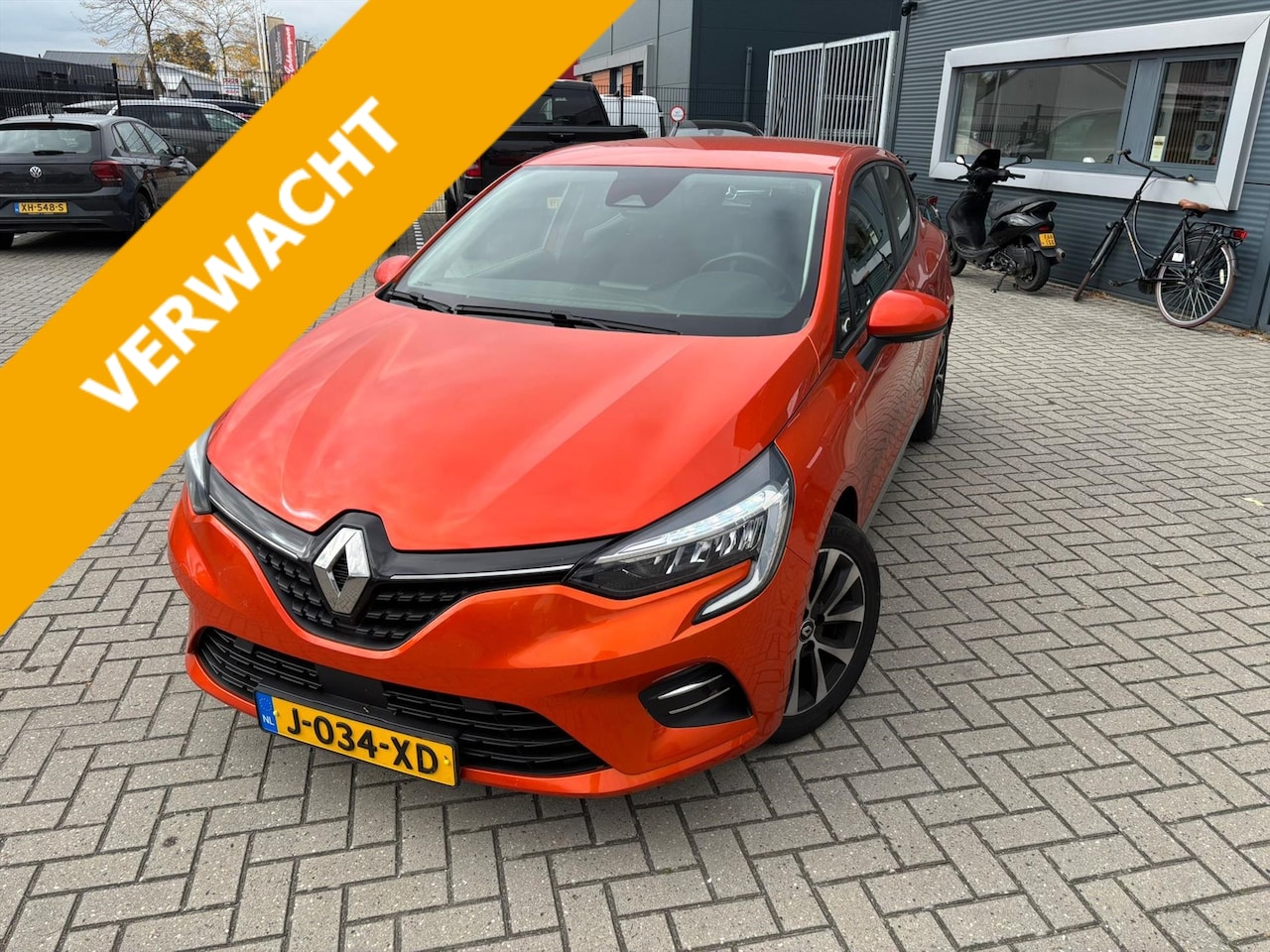 Renault Clio - 1.0 TCe 100pk Zen / Navigatie / Cruise-Control / Lmv / 1e eigenaar - AutoWereld.nl