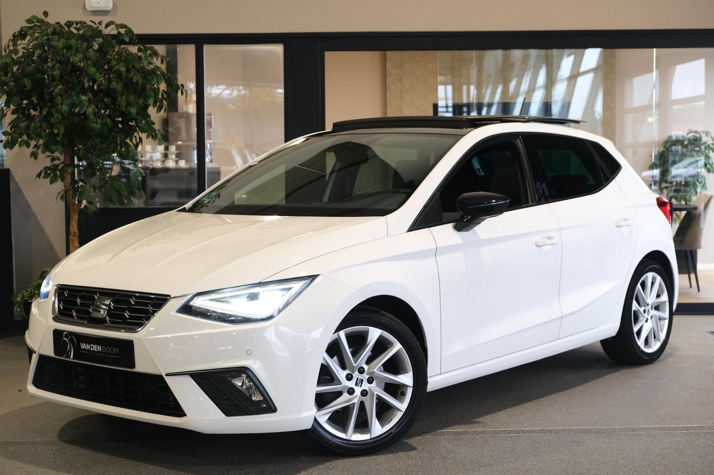 SEAT Ibiza - 1.0 EcoTSI FR 110PK DSG Facelift Pano Led Cam ACC - AutoWereld.nl