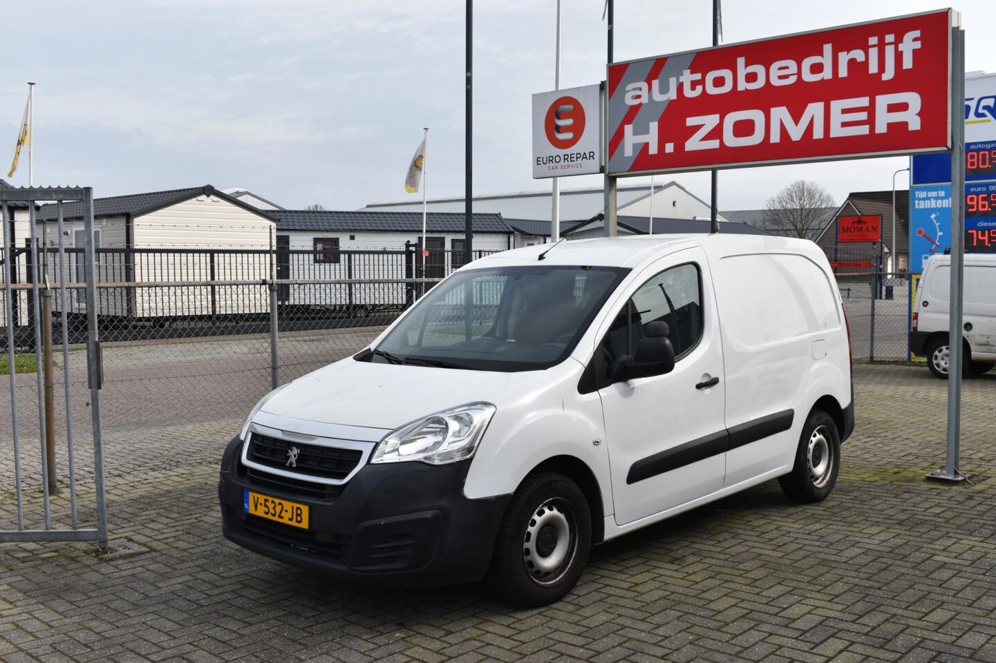 Peugeot Partner - 120 1.6 BlueHDi 100 L1 Premium S&S - AutoWereld.nl