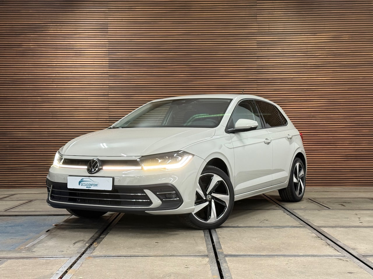 Volkswagen Polo - 1.0 TSI Style | IQ.Light | Adaptive Cruise | Navigatie | Half Leer | Virtual Cockpit - AutoWereld.nl