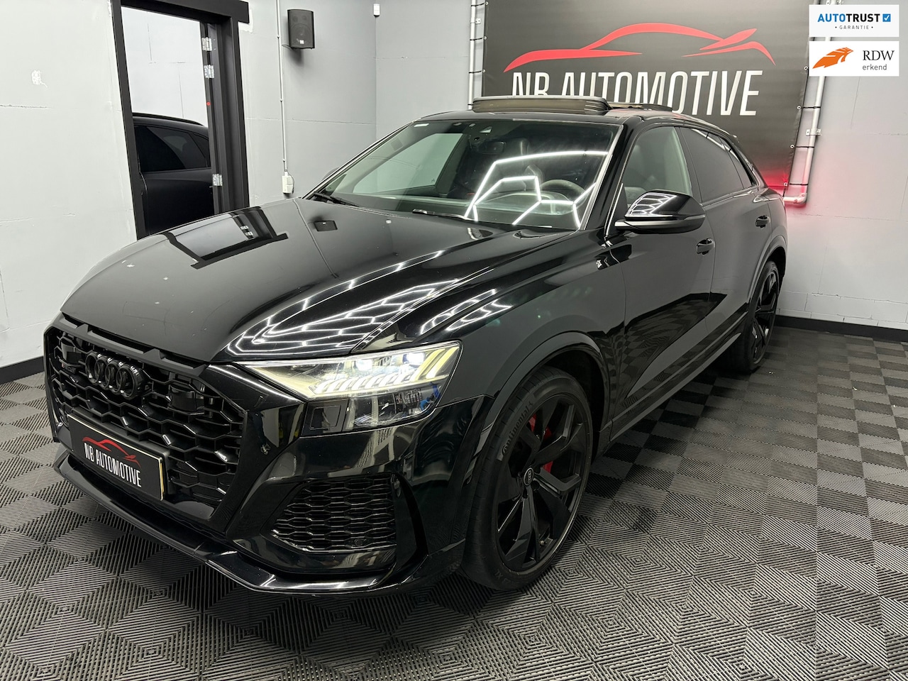 Audi RSQ8 - 4.0 TFSI quattro RS Seats Pano - AutoWereld.nl
