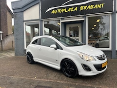 Opel Corsa - 1.4-16V / OPC LINE / AIRCO / AUX / 17 INCH VELGEN