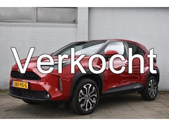 Toyota Yaris Cross - 1.5 Hybrid First Edition Limited Automaat 116pk | Navigatie | Stoelverwarming | PDC vóór