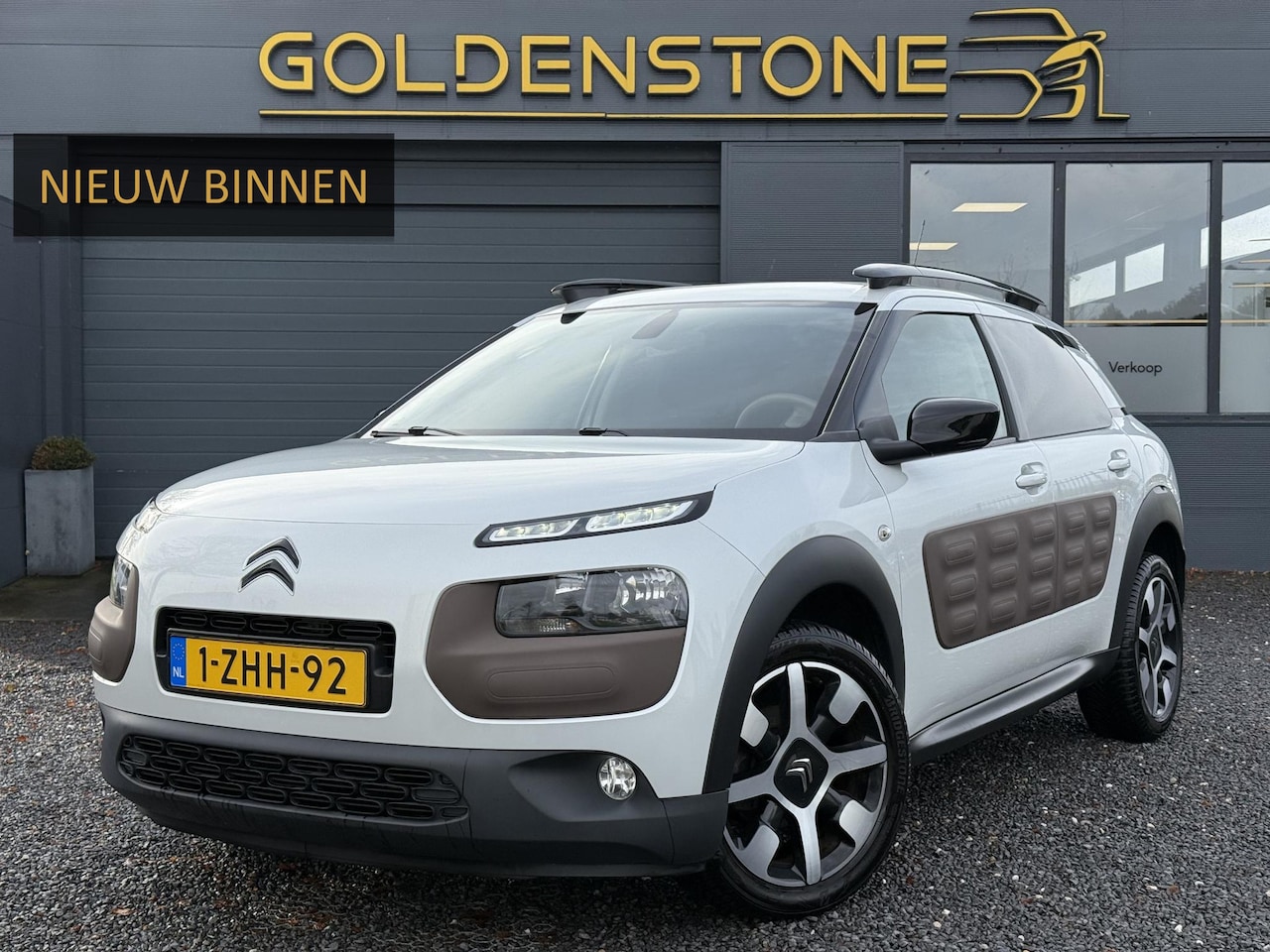 Citroën C4 Cactus - 1.2 e-VTi Shine Navi,Pano,Camera,Cruise,Clima,Dealer Onderhouden,N.A.P,APK tot 01-2026 - AutoWereld.nl