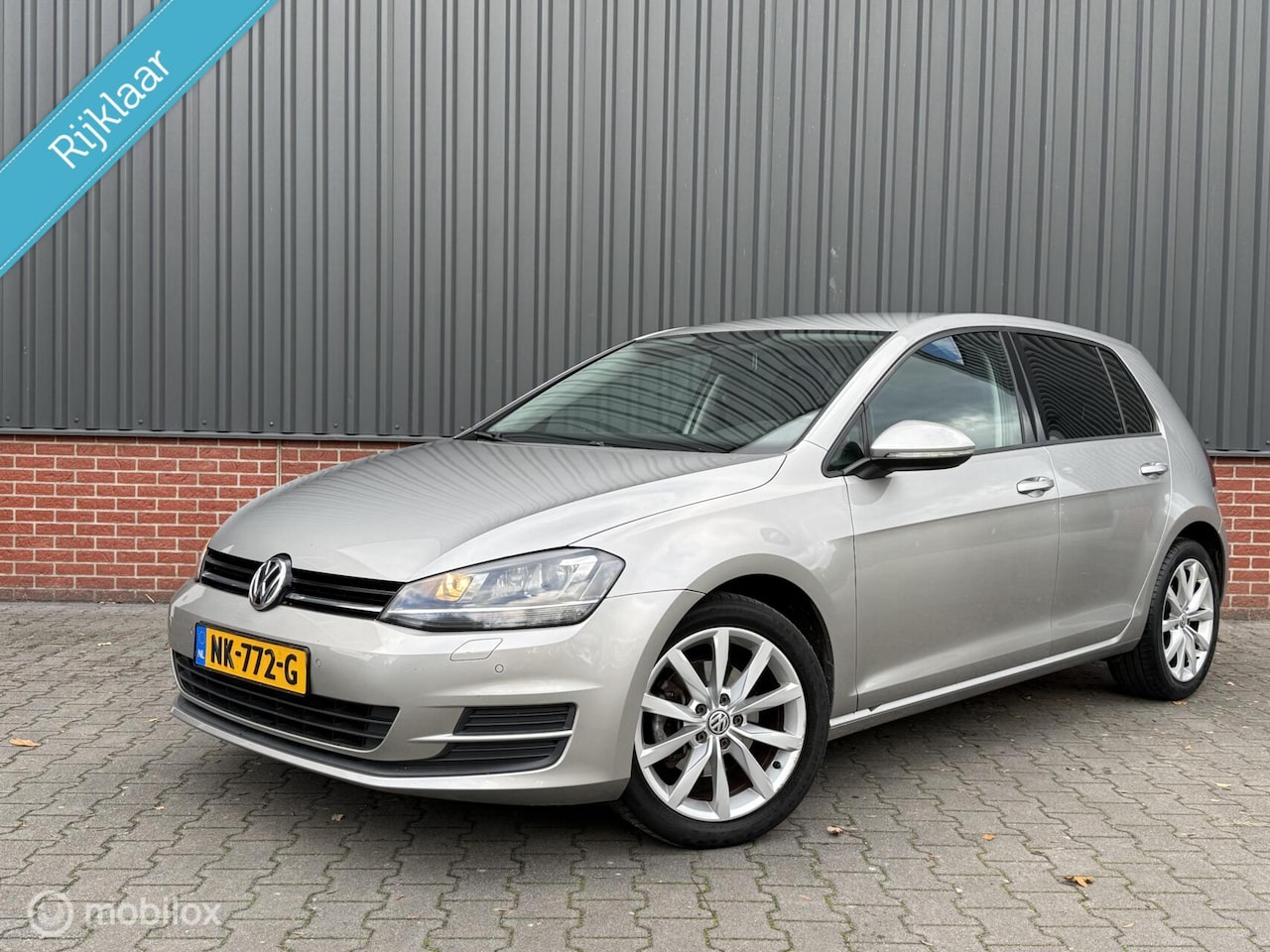 Volkswagen Golf - 1.2 TSI Trendline 5 Deurs Airco Xenon Led Apk Multimedia - AutoWereld.nl