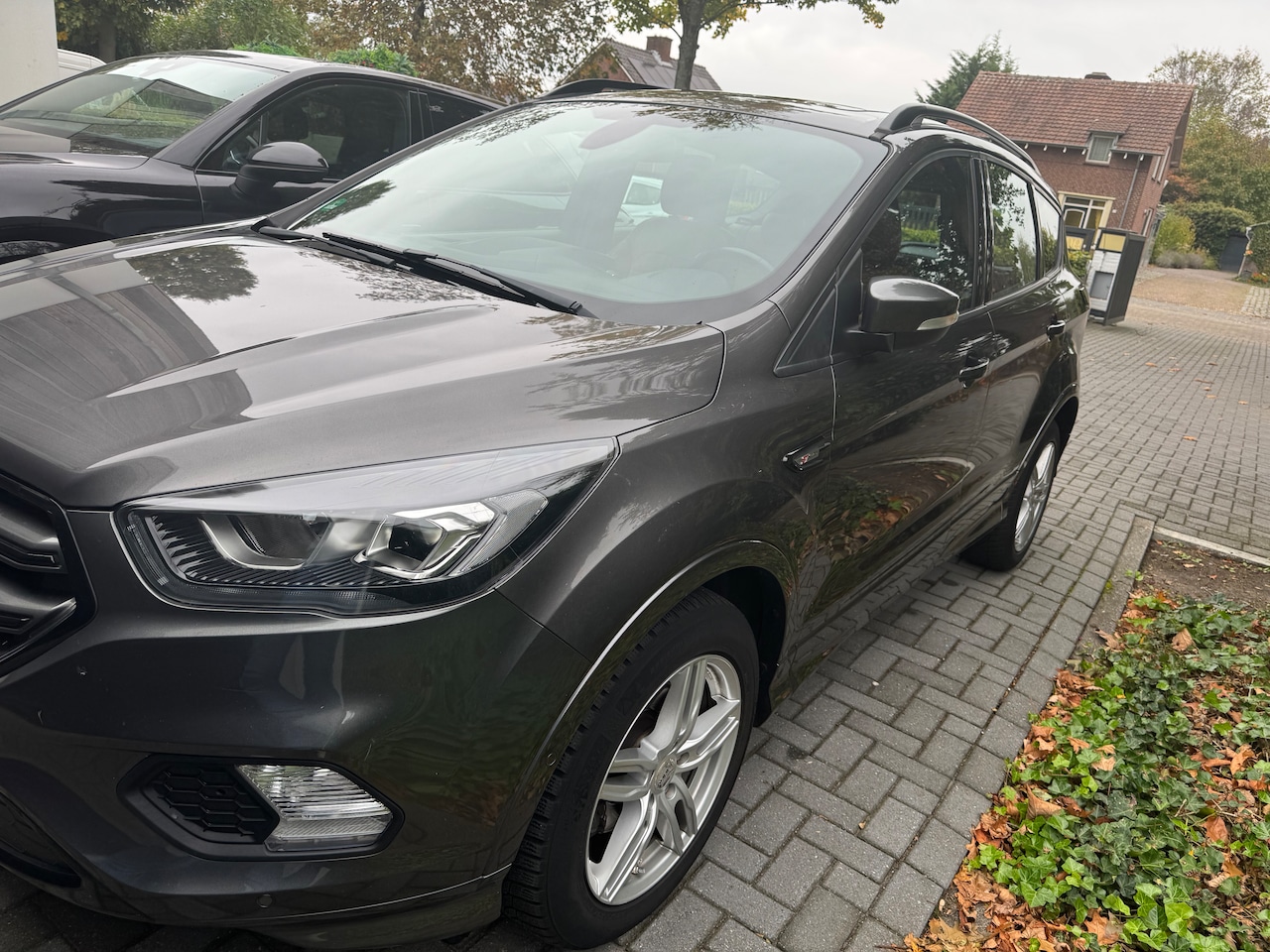 Ford Kuga - 1.5 EcoBoost ST-Line - AutoWereld.nl