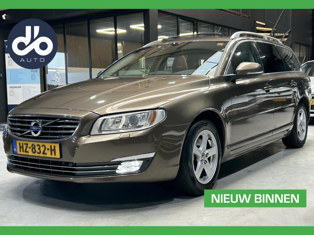 Volvo V70 - 2.0 D4 181pk AUTOM. Inscription Edition OPEN DAK I LEER + MEMORY I TREKHAAK I STOEL V.W + - AutoWereld.nl