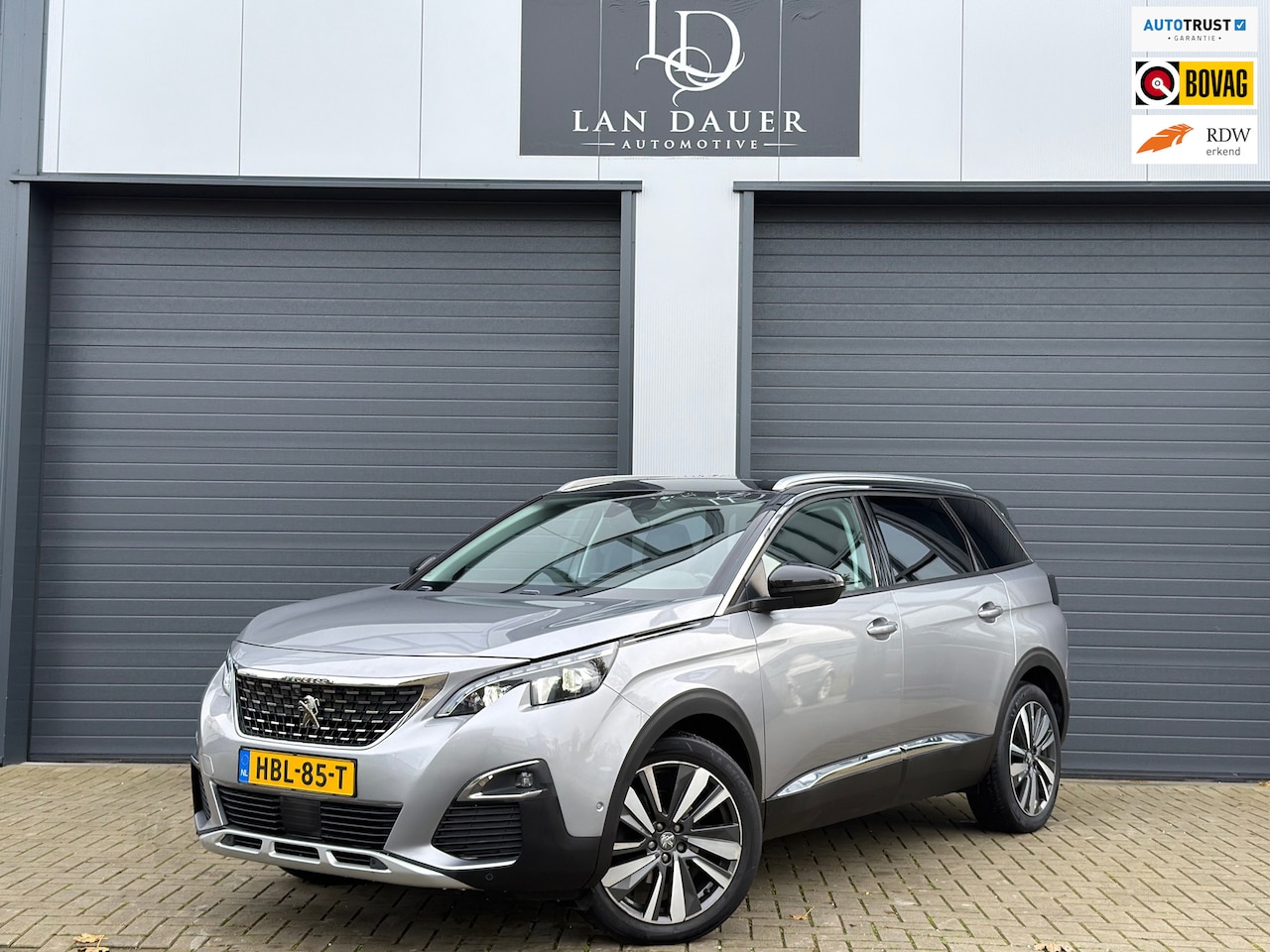 Peugeot 5008 - 1.2 Leder / Automaat / 7 Persoons / Lane Assist - AutoWereld.nl