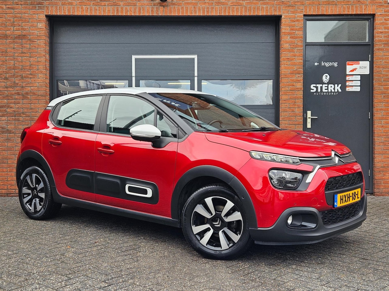Citroën C3 - 1.2 PureTech C-Series Carplay LED Camera Navi - AutoWereld.nl