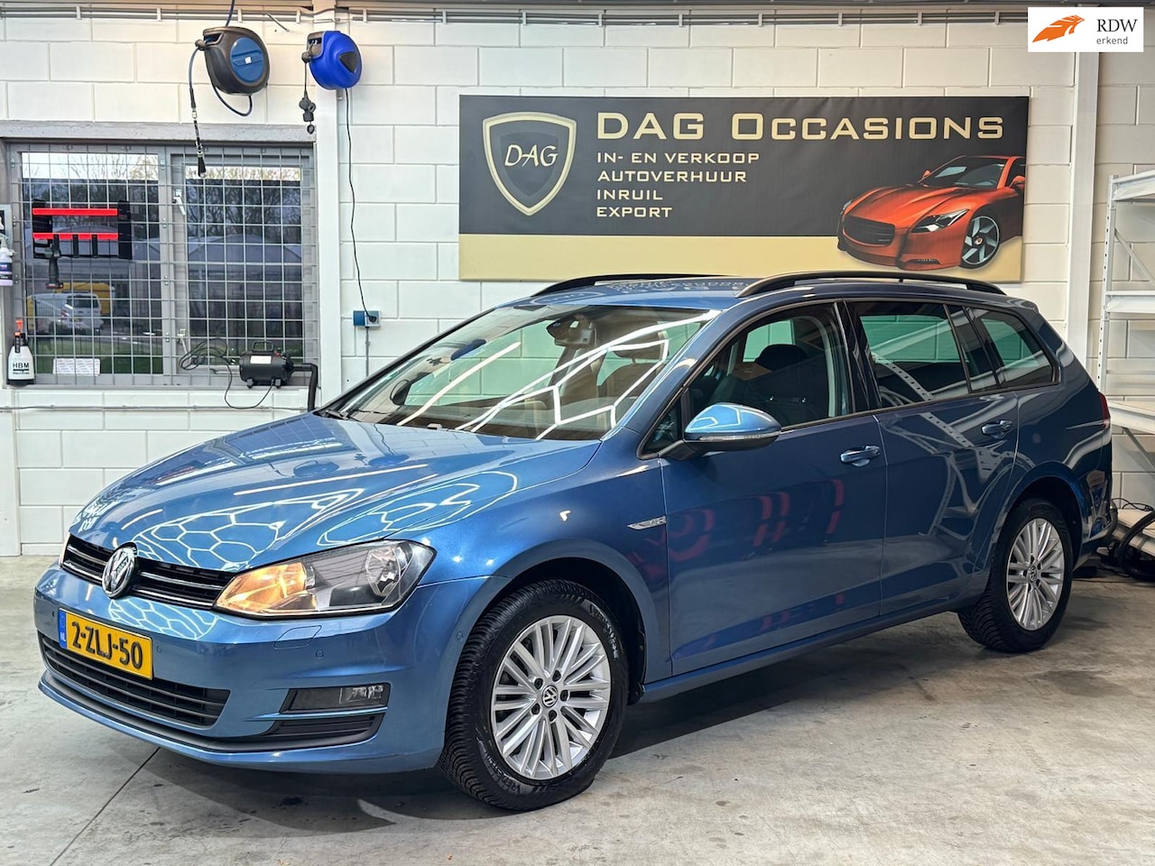 Volkswagen Golf Variant - 2.0 TDI Highline AUTOMAAT|NAVI|PDC|STOELVW - AutoWereld.nl