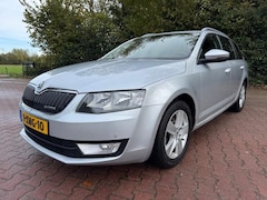 Skoda Octavia Combi - 1.6TDI GREENLINE NAV/CLIMA/LMV/CRUISE/NIEUWE APK