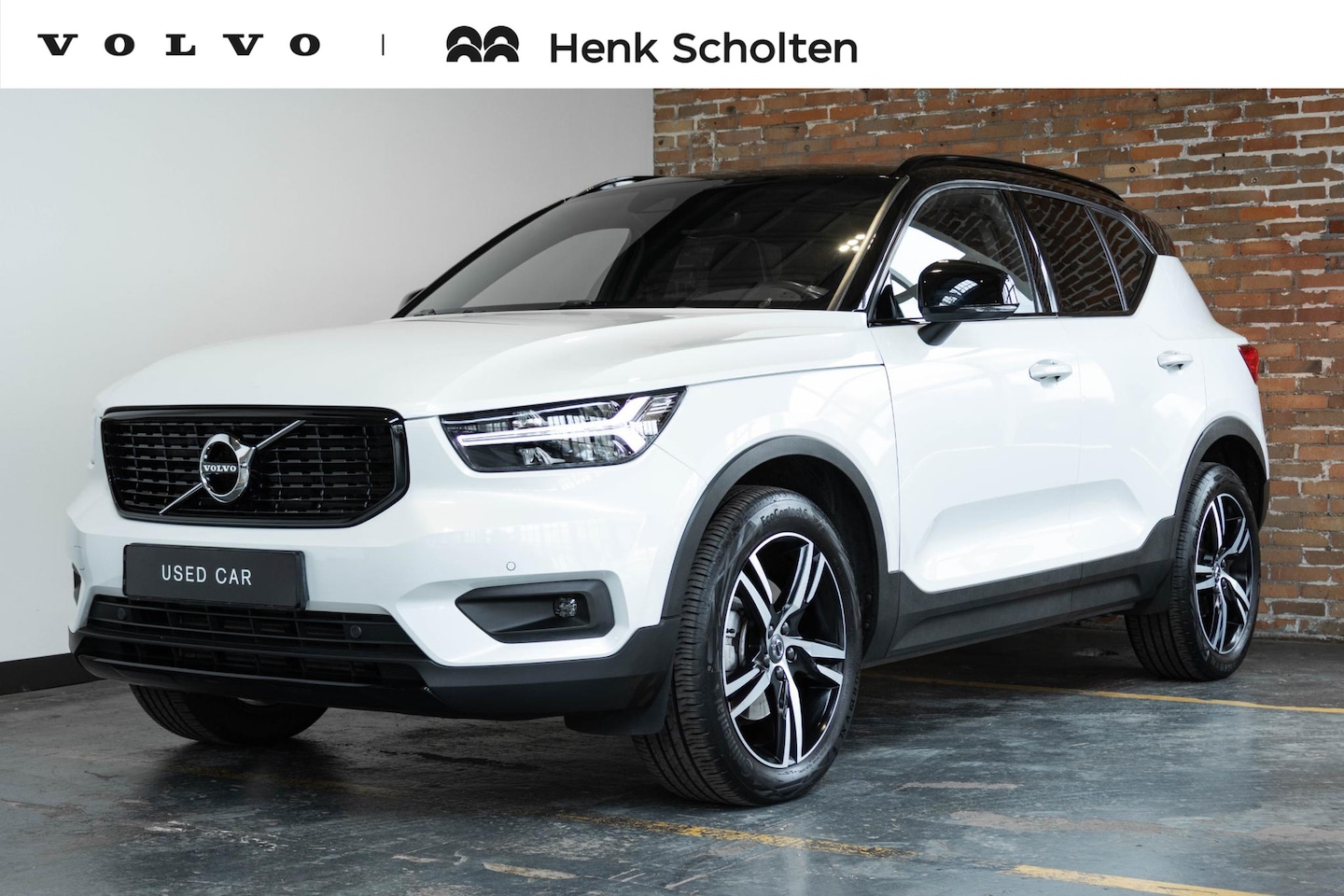 Volvo XC40 - T4 Automaat R-Design | Panoramadak | Semi Electrische Wegklapbare trekhaak | Adaptive Crui - AutoWereld.nl