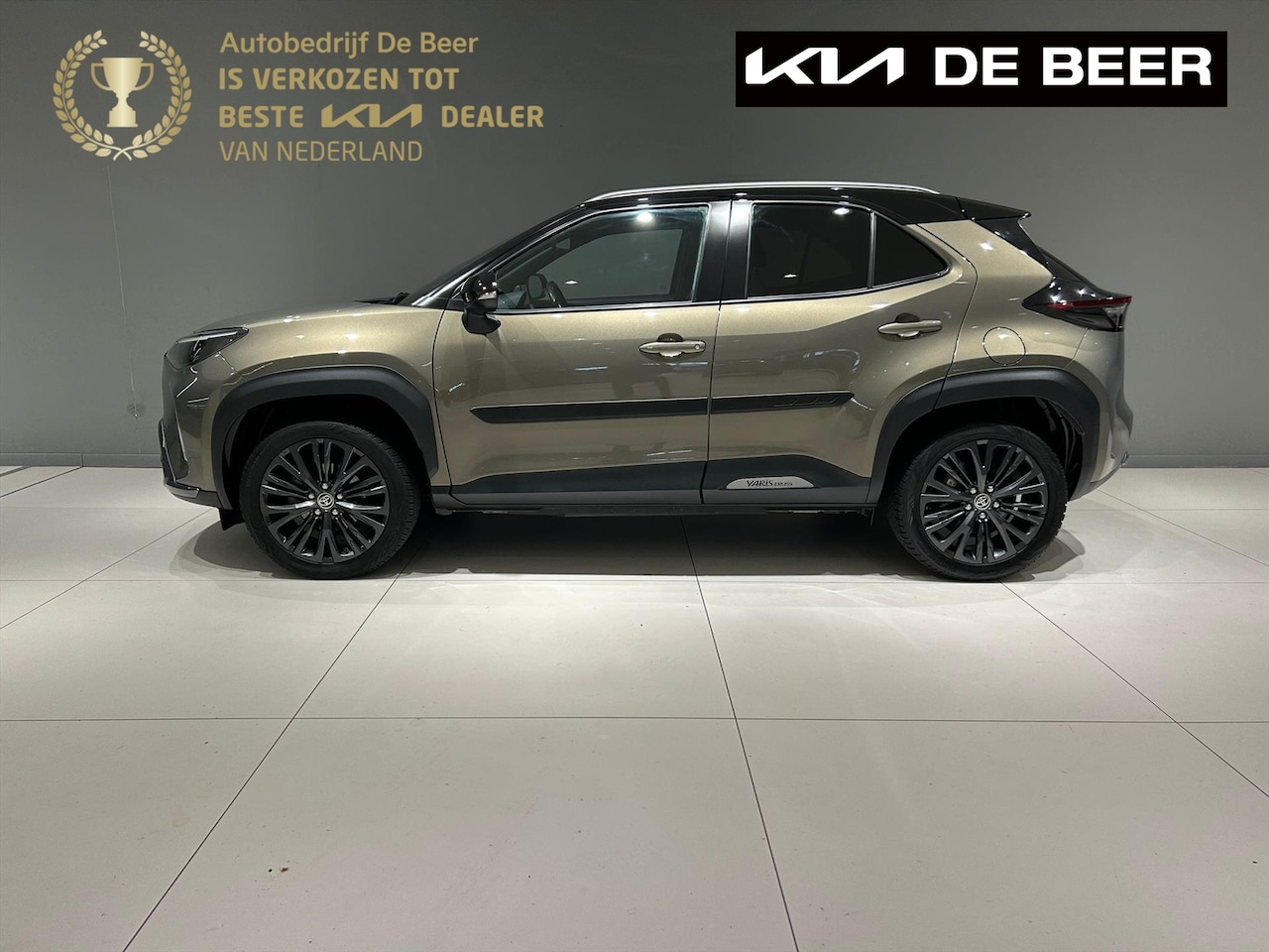 Toyota Yaris Cross - 1.5 VVT-I Hybrid 116pk CVT Adventure Trekhaak ALL season - AutoWereld.nl