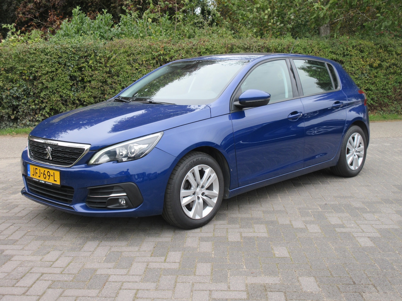 Peugeot 308 - 1.2 PureTech Allure incl. onderh. +APK! PDC v+a, navi, cruise, lichtmetalen velgen - AutoWereld.nl