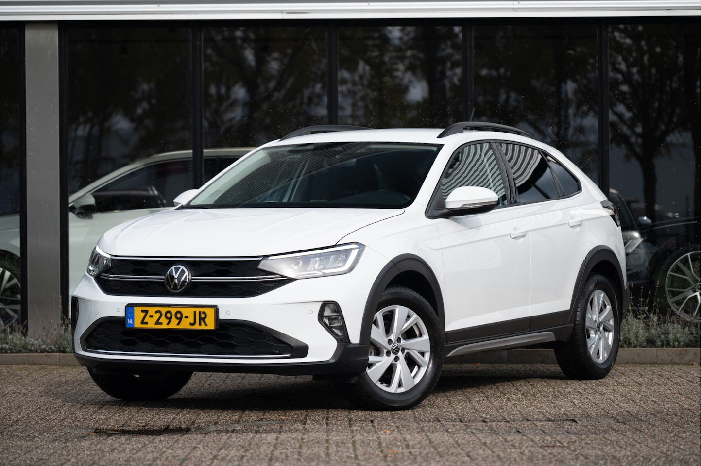 Volkswagen Taigo - 1.0 TSI Life Edition DSG | Navi | Camera | ACC | Apple CarPlay | Stoelverw. | Travel Assis - AutoWereld.nl