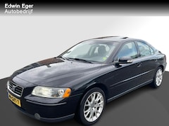 Volvo S60 - 2.0T Momentum, YOUNGTIMER, schuifdak, leder, Stoelverwarming, zeer goed onderhouden