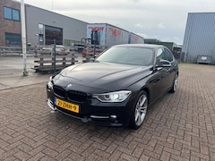 BMW 3-serie - 320d SPORT AUTOMAAT XENON/NAVI