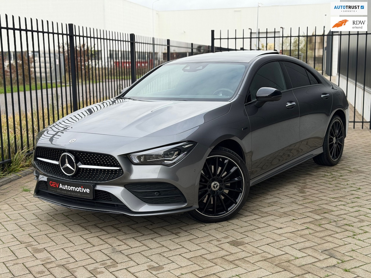 Mercedes-Benz CLA-Klasse - 250 e Premium Plus Panorama Ambient Memory 360 Camera - AutoWereld.nl