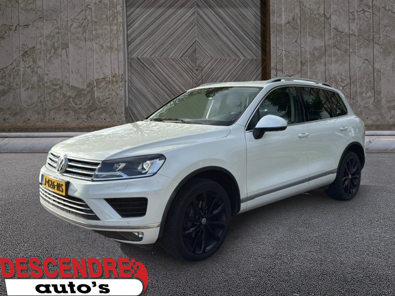 Volkswagen Touareg - 3.0 TDI Highline 3.0 TDI Highline - AutoWereld.nl