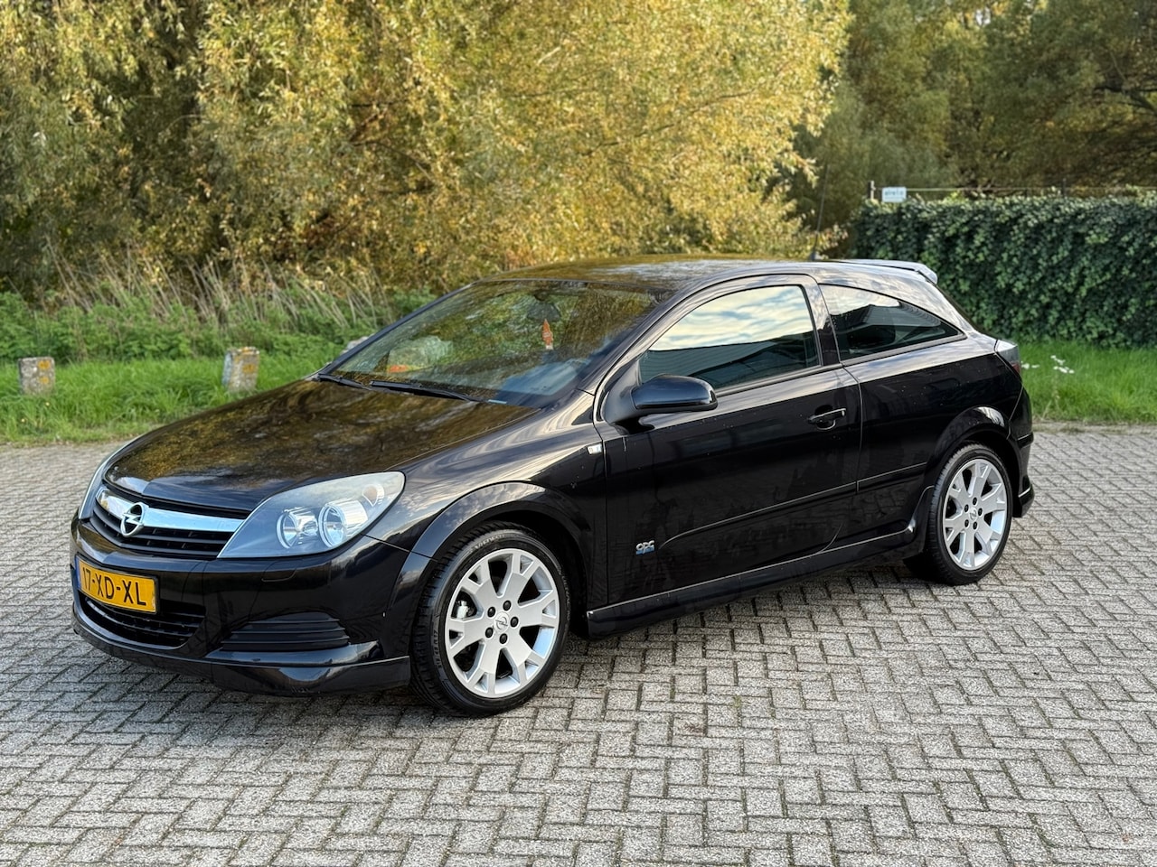 Opel Astra GTC - 1.6 Edition NIEUWE RIEM I CRUISE I AIRCO I NETTE AUTO - AutoWereld.nl