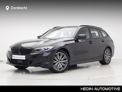 BMW 3-serie Touring - 320d | Elek. Trekhaak | Standkachel | Driving Assistant Professional | 18" M-sport | Zwart