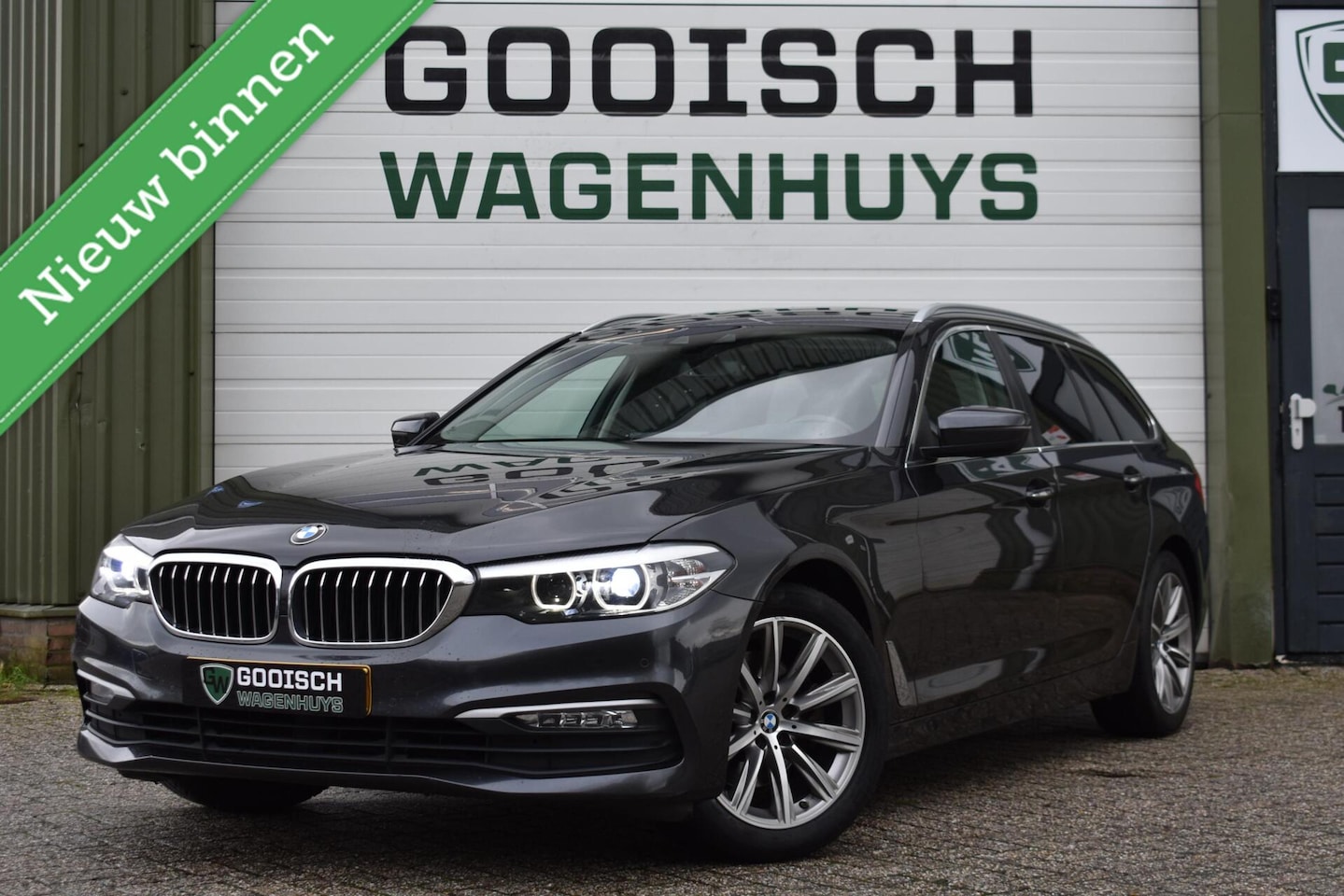 BMW 5-serie Touring - 520d Executive | Leder | Elektrische Stoelen | Cruise Control | - AutoWereld.nl