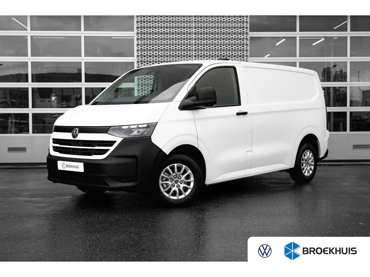 Volkswagen Transporter - 2.0 TDI L1H1 28 Life | 150 pk | Camera | Lichtmetaal | Trekhaak | Betimmering | - AutoWereld.nl