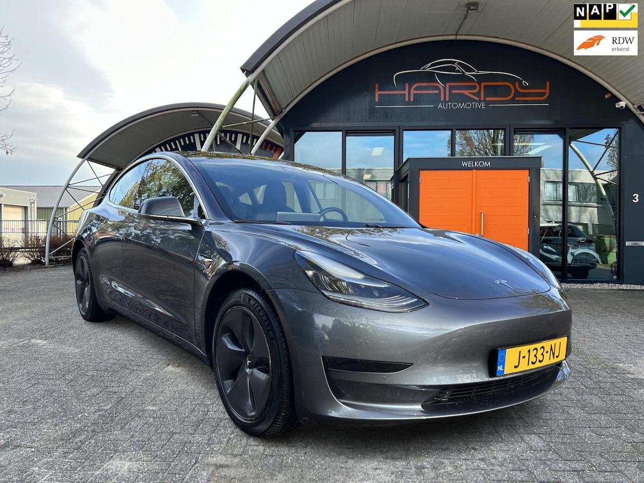 Tesla Model 3 - Standard RWD Plus 60 kWh 85% SOH 1e EIG Rijklaarprijs! - AutoWereld.nl