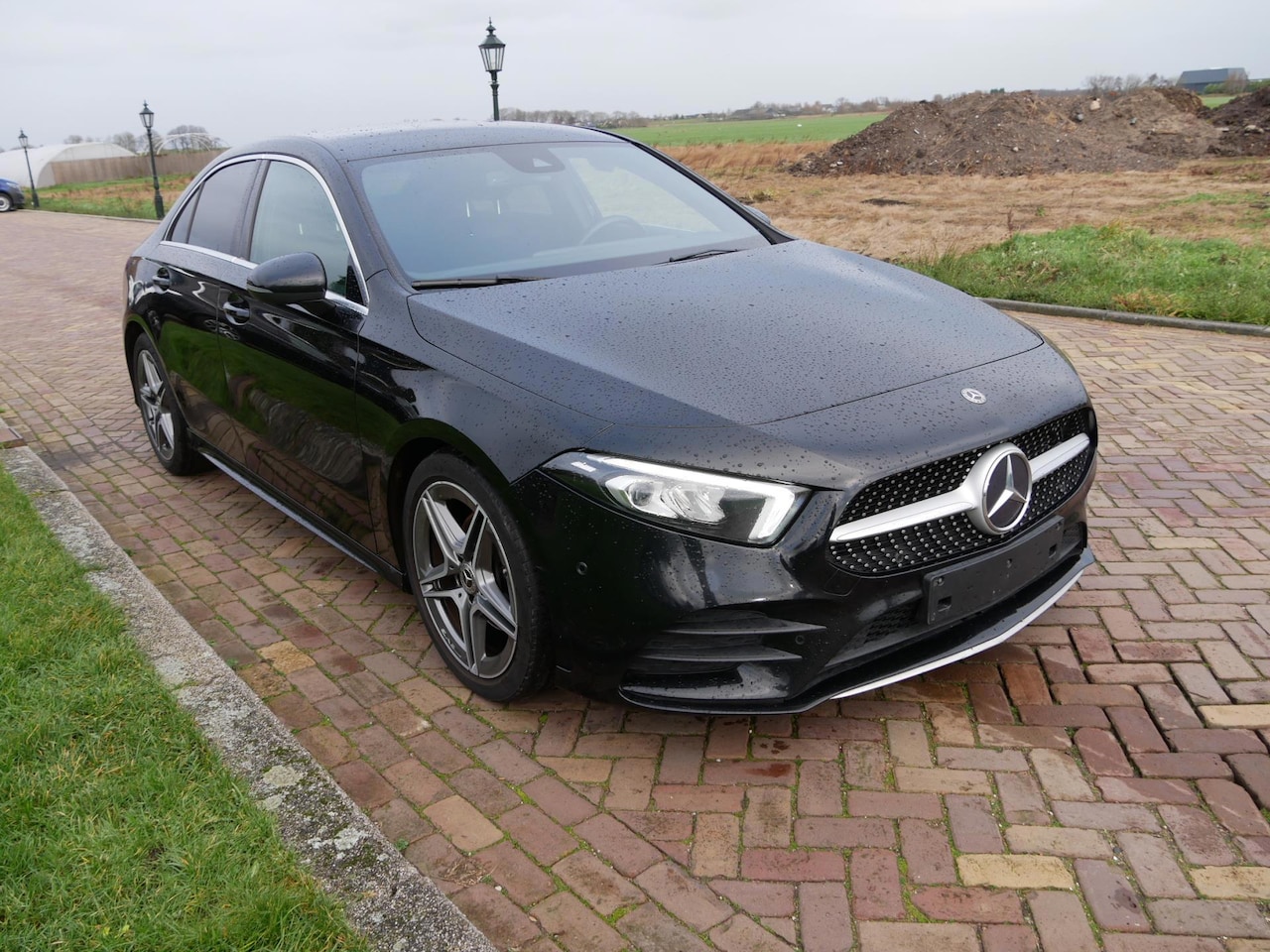 Mercedes-Benz A-klasse - 180 d Launch Edition AMG line ** 15999 NETTO ** - AutoWereld.nl