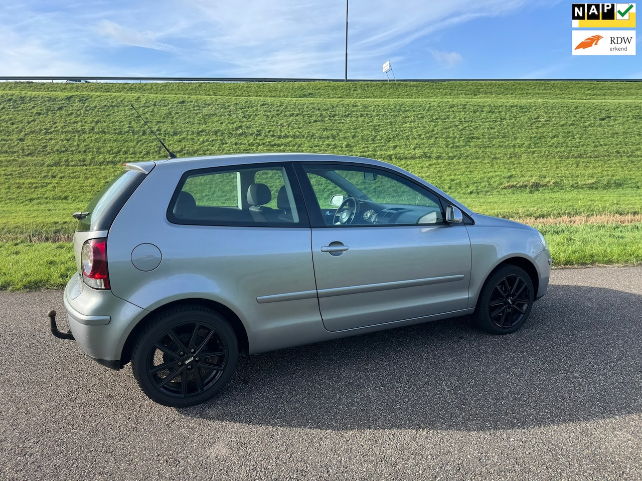 Volkswagen Polo - 1.4-16V Optive 1.4-16V Optive - AutoWereld.nl