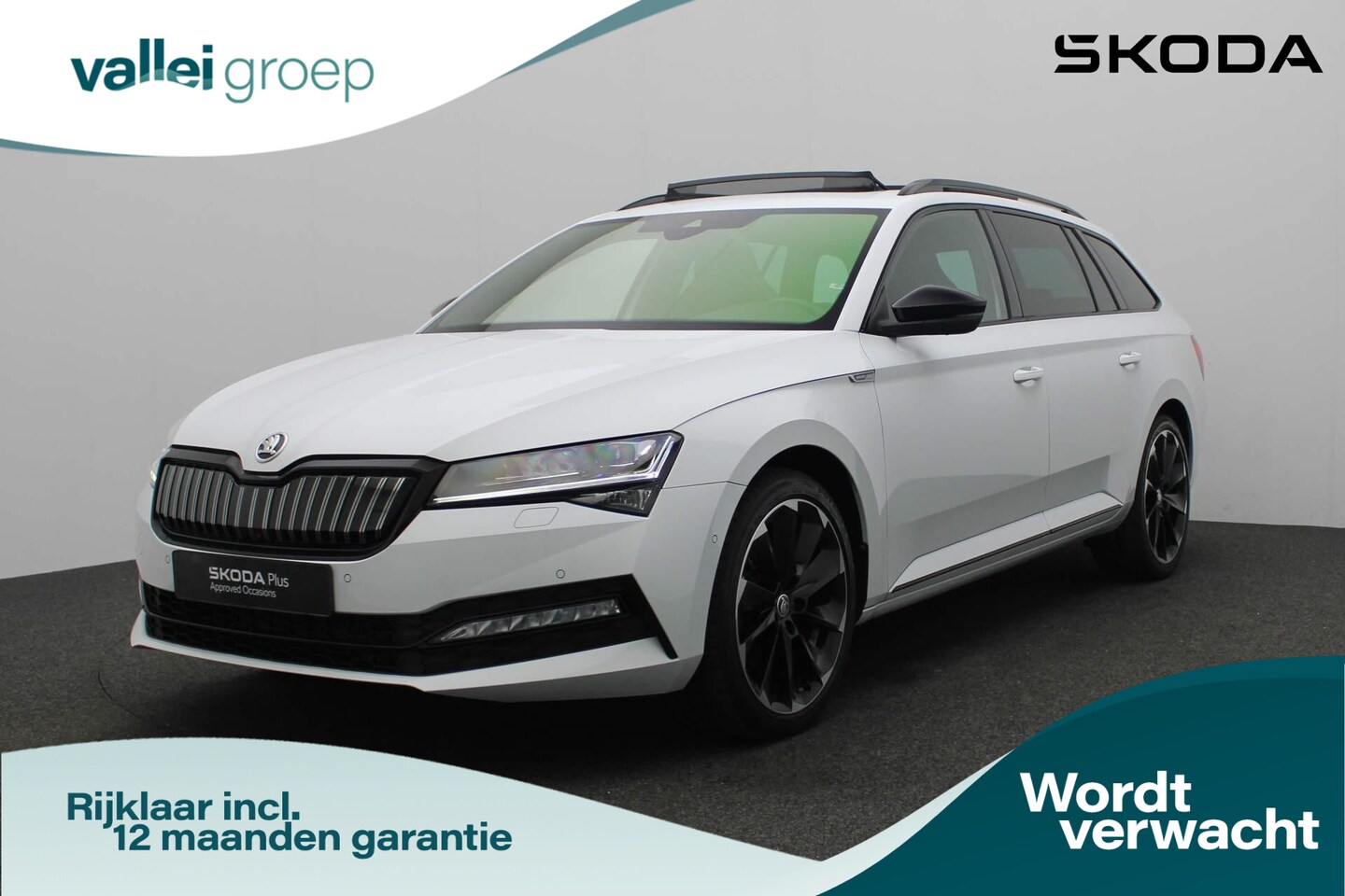 Skoda Superb Combi - 1.4 TSI 218 pk DSG iV Sportline Business | Panoramadak | Trekhaak | Canton sound | 360 cam - AutoWereld.nl
