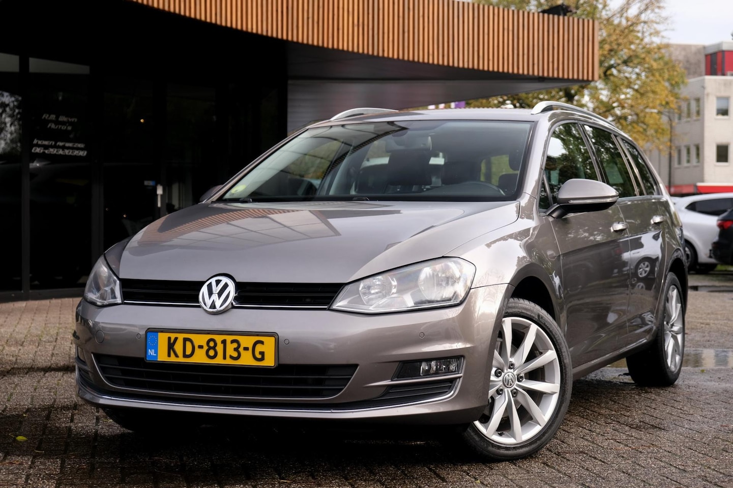 Volkswagen Golf Variant - 1.6 TDI Connected Series/Massage/Trekhaak/Carplay/Camera/PDC - AutoWereld.nl