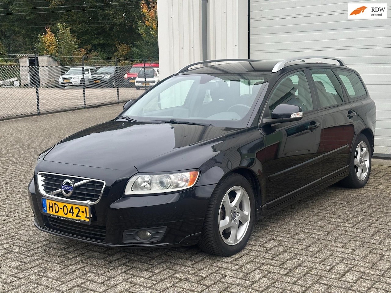 Volvo V50 - 1.6 D2 S/S Momentum 1.6 D2 S/S Momentum, Navi, Climate, Cruise, Led, Pdc ! - AutoWereld.nl