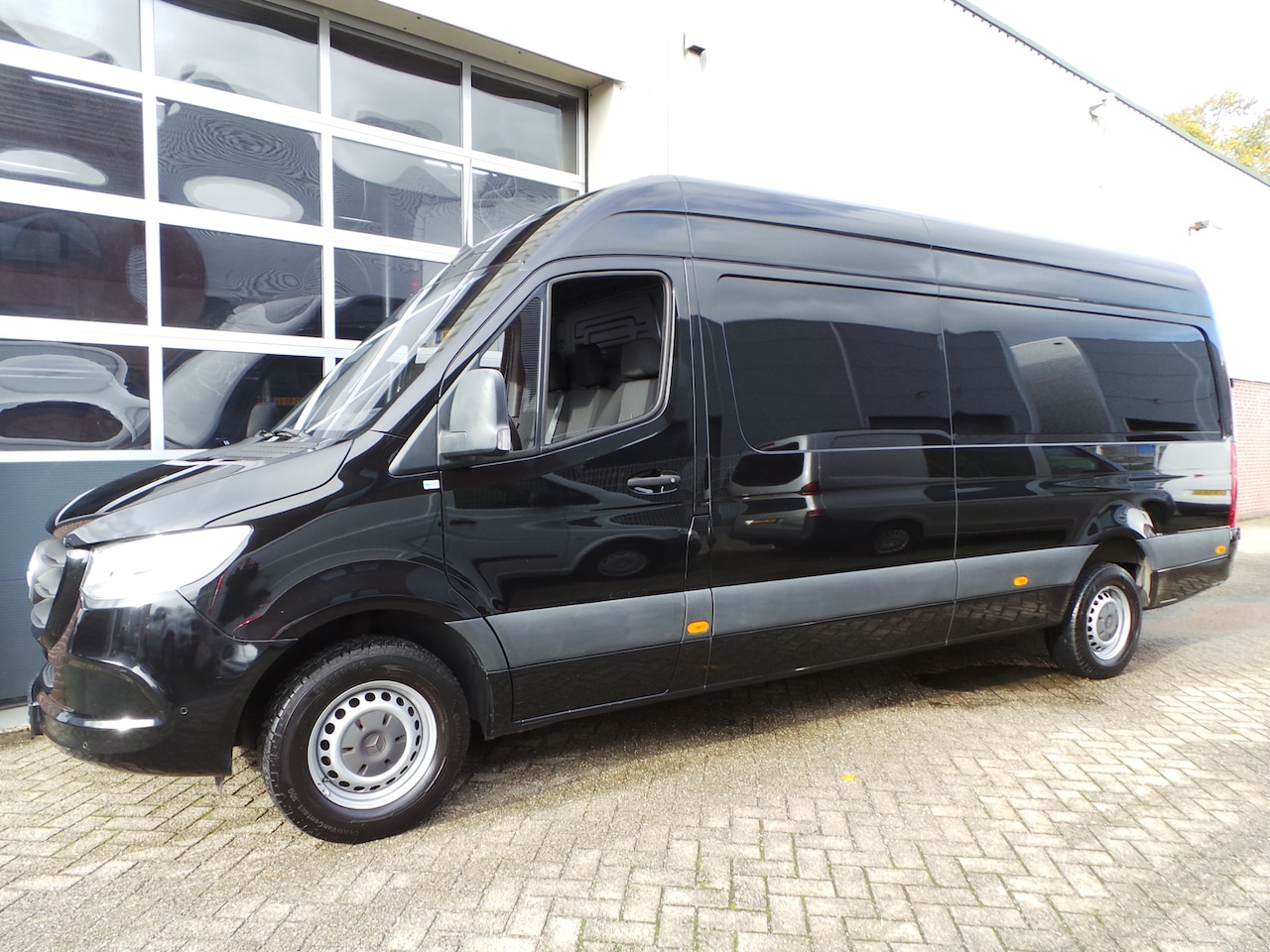Mercedes-Benz Sprinter - 319 3.0 CDI V6 Aut. L3H2 EURO VI-D Airco,Cruise,Gr-Navi,Camera,Pdc,Stoelverw,Enz - AutoWereld.nl