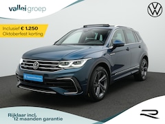Volkswagen Tiguan - 1.4 TSI eHybrid R-Line Business+ | Panoramadak | IQ Light | Trekhaak | Lederen bekleding ‘