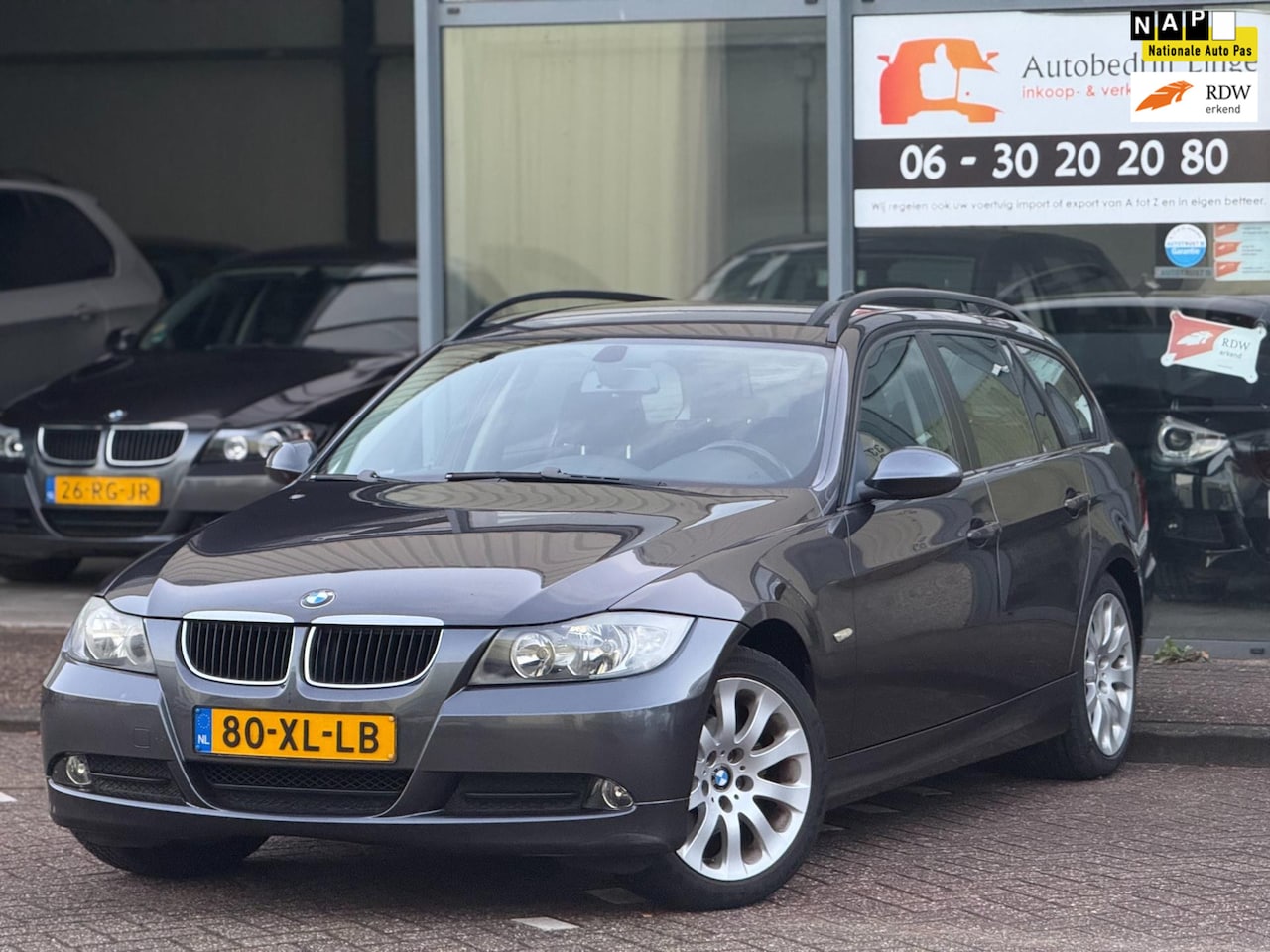 BMW 3-serie - 318i Automaat NAP | Navi | Climate | Cruise | Youngtimer - AutoWereld.nl